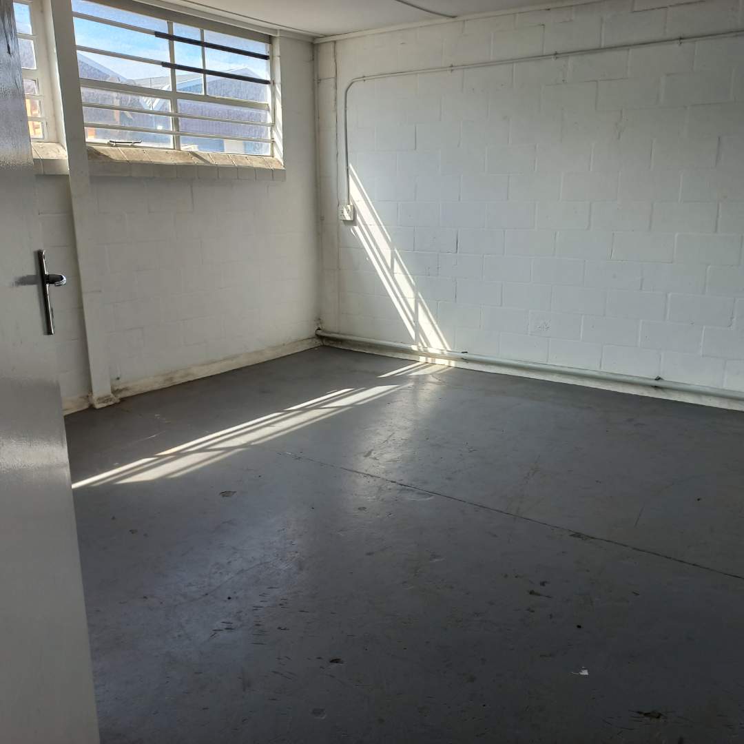 To Let commercial Property for Rent in Retreat Western Cape